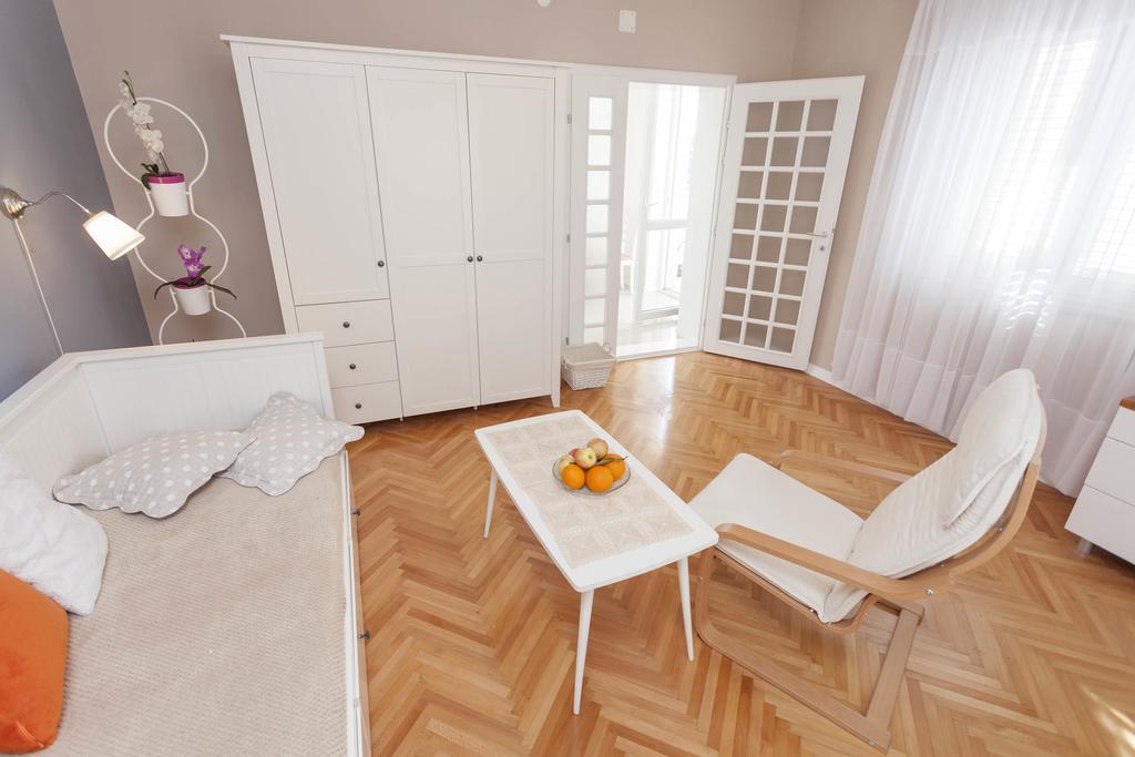 Apartment Nena & Petar Макарска Экстерьер фото